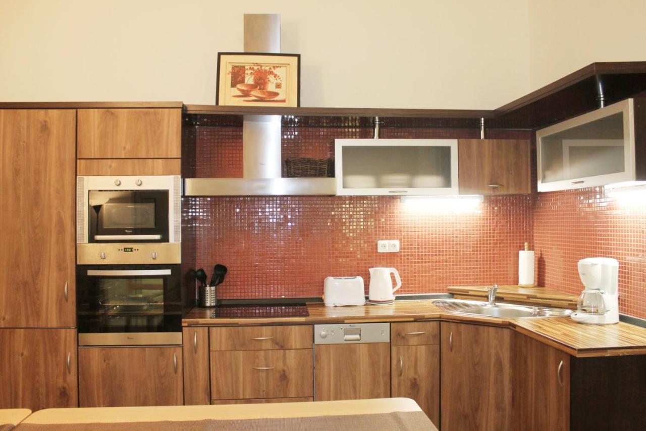 Modern Apartment Ve Smeckach 28 Prague Luaran gambar